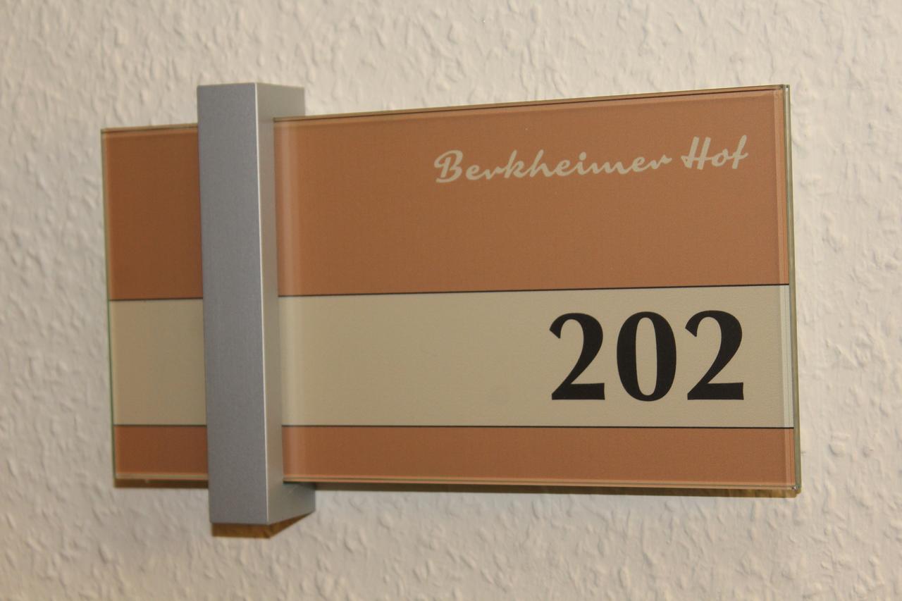 Hotel Berkheimer Hof Esslingen am Neckar Exterior foto